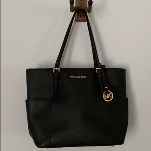 Michael Kors Jet Set Saffiano Black leather tote